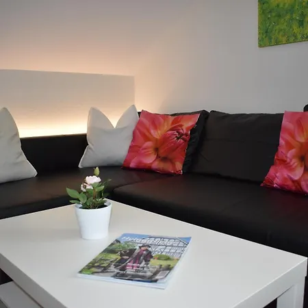 Apartment Ferienwohnung *